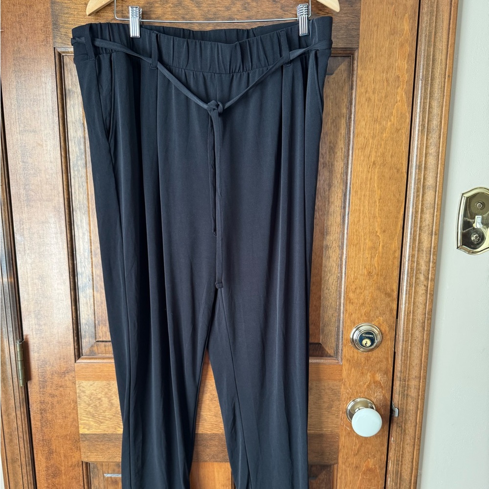Colleen Lopez Black Pull-On Cuffed Pants w/Self-Tie Belt Size 1X